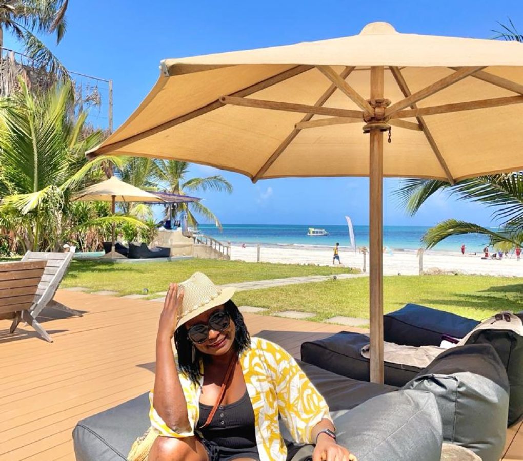 077EDD7F-09F5-4F05-AC91-933E19568039